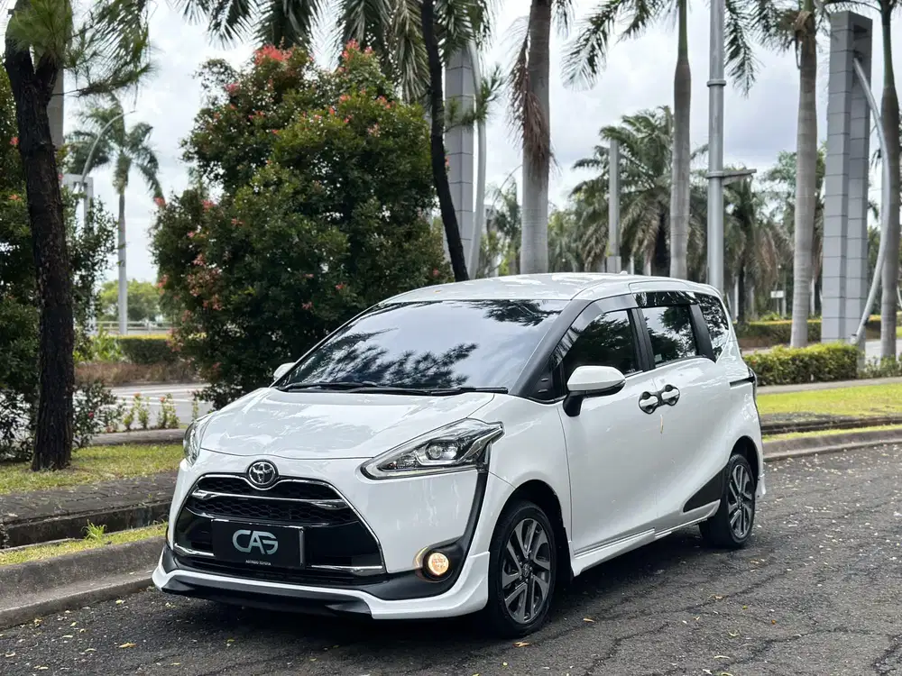 TOYOTA SIENTA Q AT 2017 AUTOMATIC MATIC