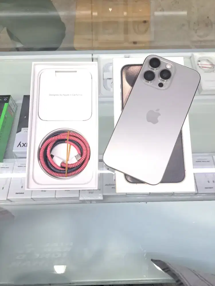 Second IPhone 15 Pro Max 256GB Natural Ex IBOX Mulus Like New Nego