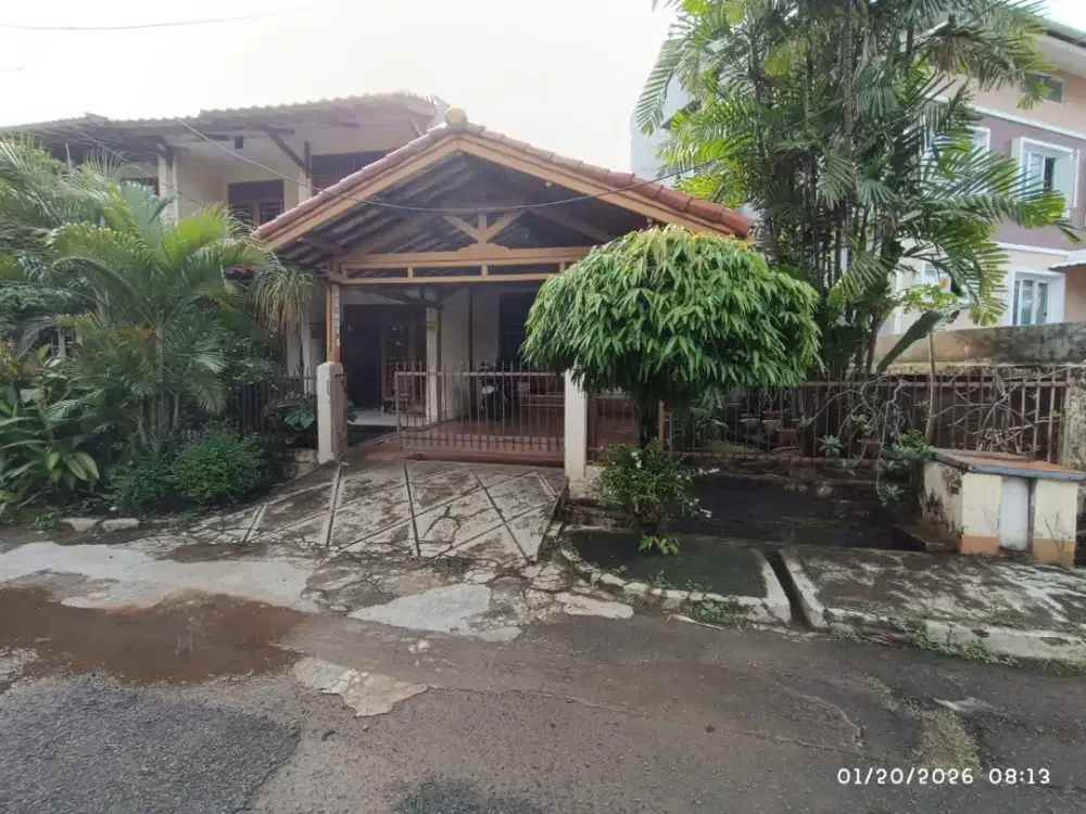 Rumah Komplek 2 Lantai, taman belakang, Siap Huni