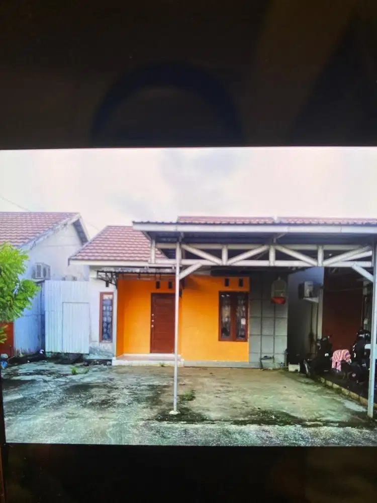 Di jual Cepat Rumah Strategis Di KM 8