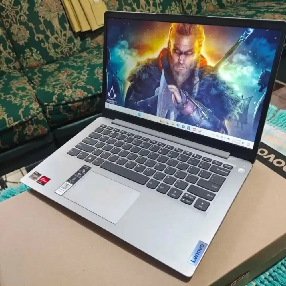 Laptop Gaming lenovo ideapad 1 Ryzen 3-7320U Ram 8GB VGA 2GB Radeon