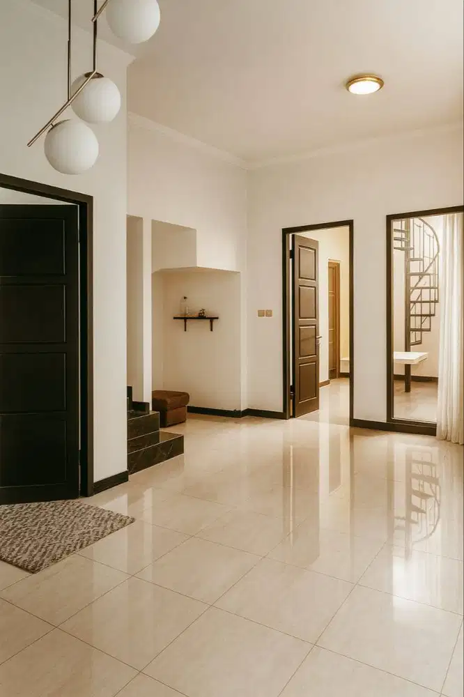 Disewakan Rumah 2 Lantai dalam Komplek AMAN Siap Pakai di Mekarwangi