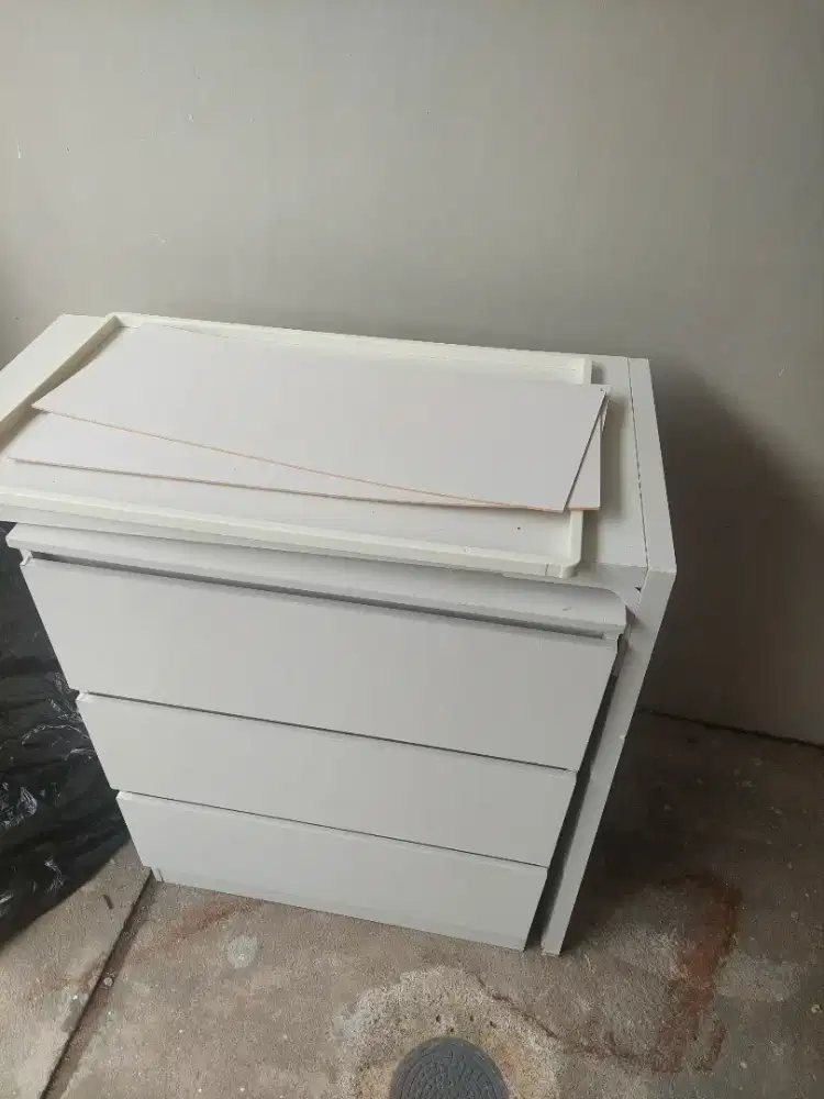 Dijual Rak / Lemari (3 Laci)