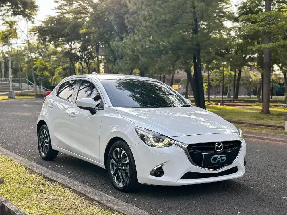 MAZDA2 R AT 2018/MAZDA2 R MATIC AUTOMATIC PUTIH 2018