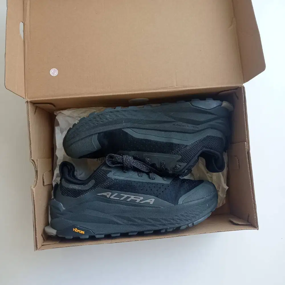 Altra Men's Olympus 6 Trail Running Shoes Black