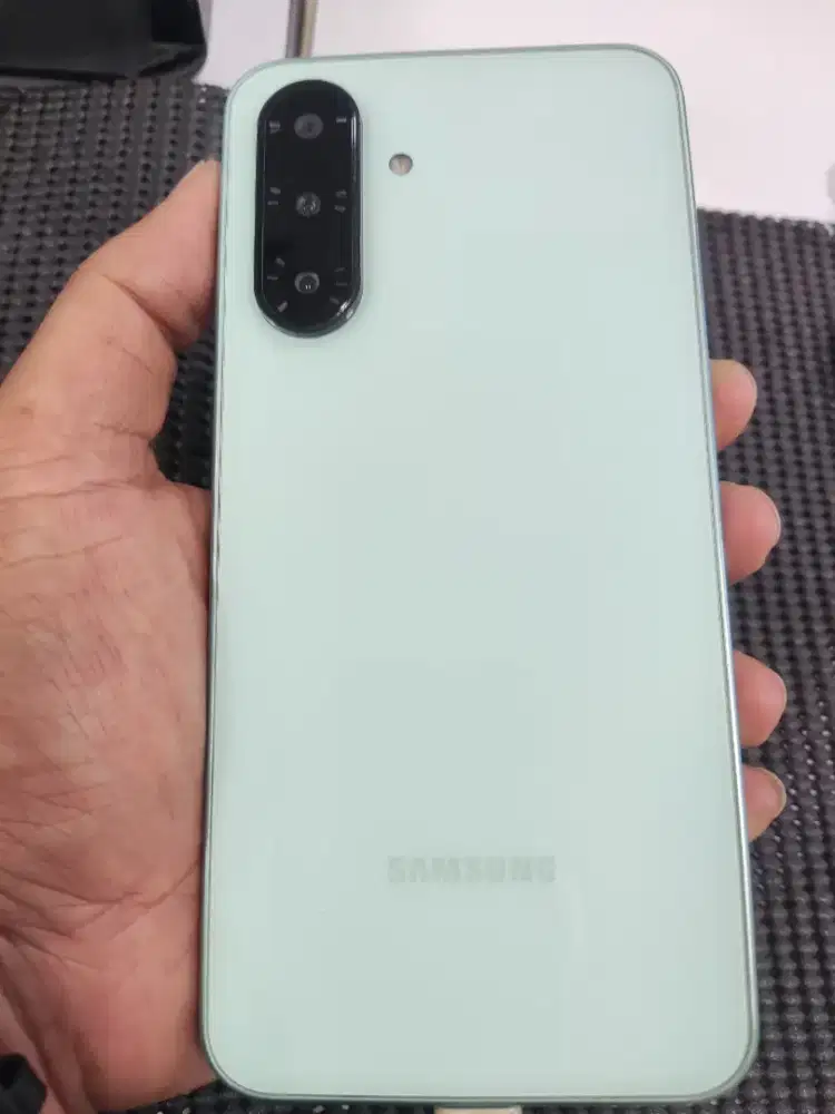 SAMSUNG A26 5G 8/256GB MINT (super like new)