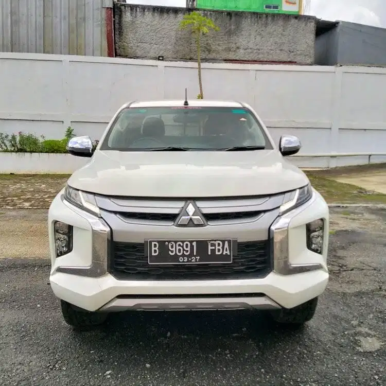 MITSUBISHI TRITON EXCEED DC 2.4 4X4 MT 2021