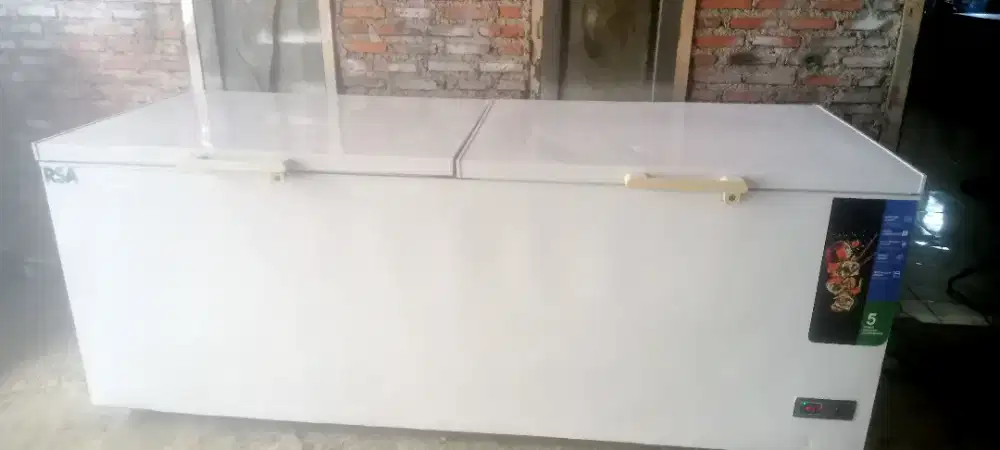Freezer box kapasitas 1200 ltr