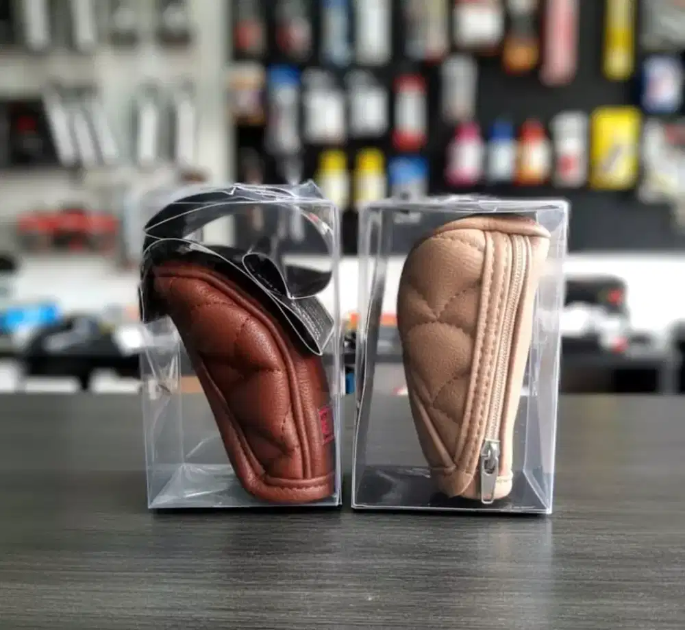 Cover/pembungkus kulit tuas presneleng