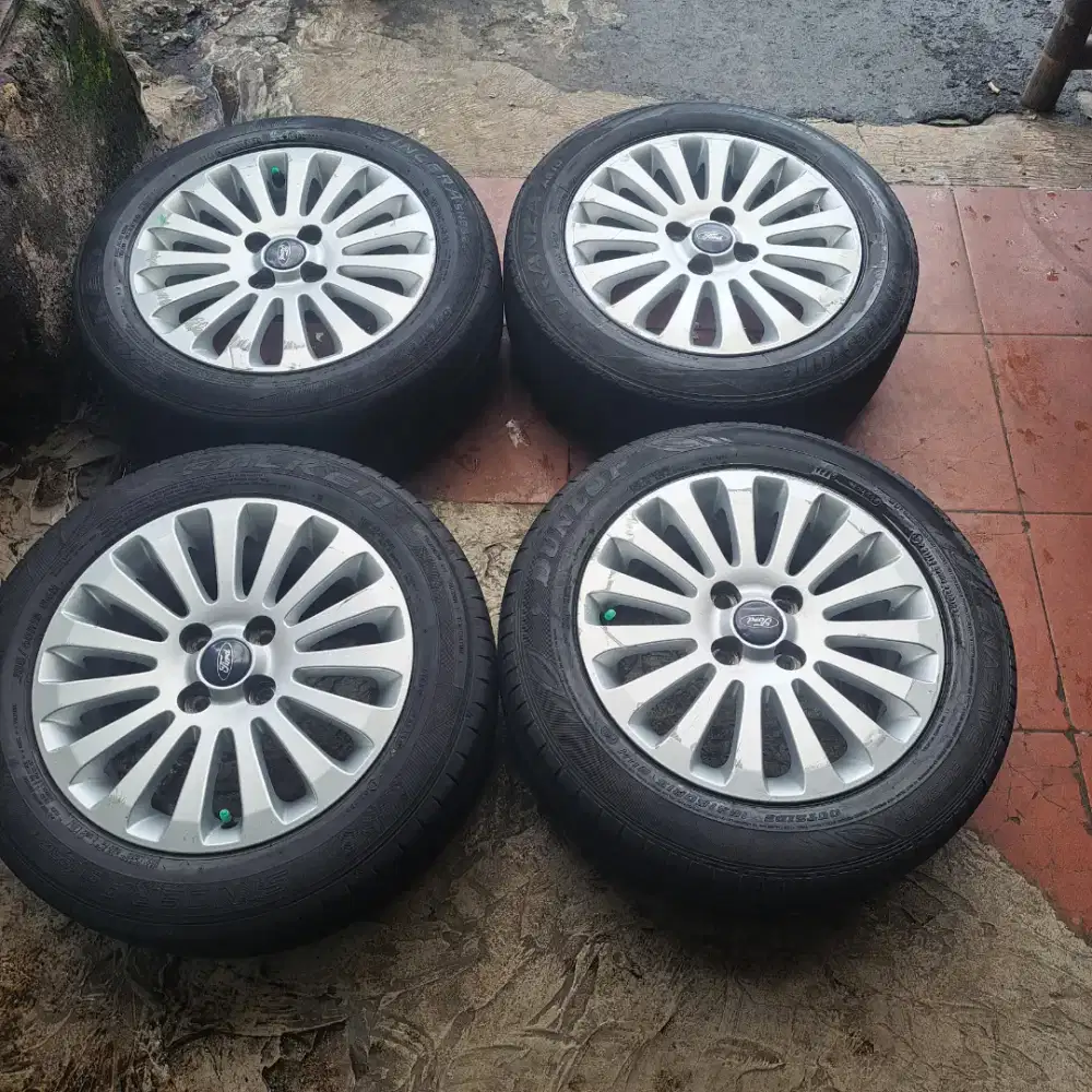 Velg dan ban ring 15 frod fiesta original bisa tt