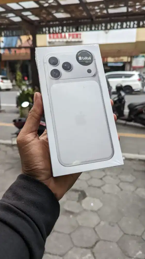 Iphone 17 promax 256 gb new