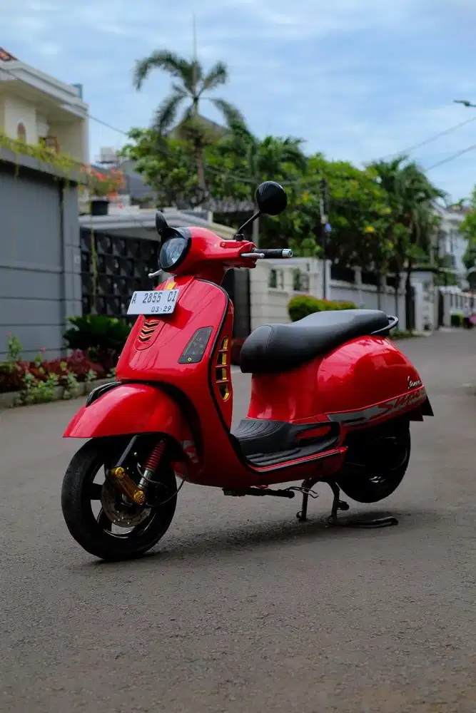 VESPA GTS 150 3VIE TERMURAH