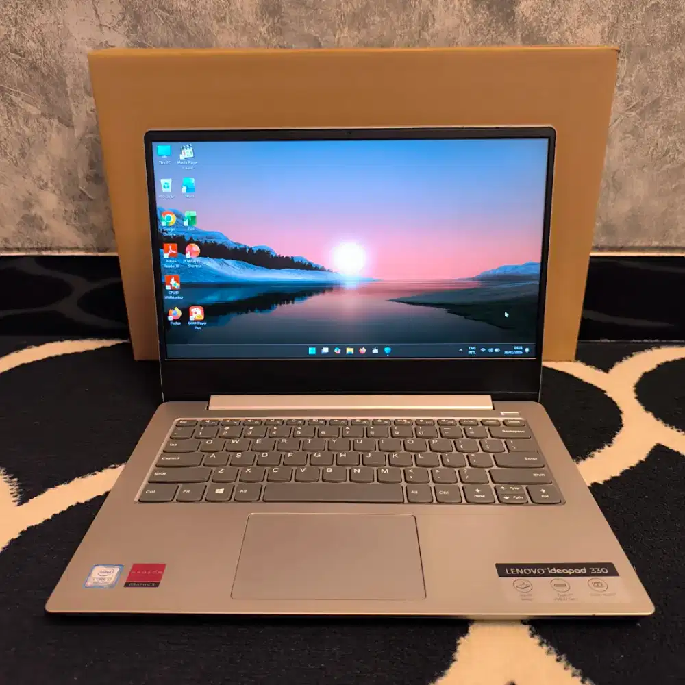 Laptop Lenovo Ideapad 330s Core i7 RAM 8GB SSD 256GB dual VGA