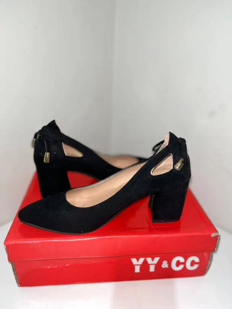 Like New - Sepatu Wanita