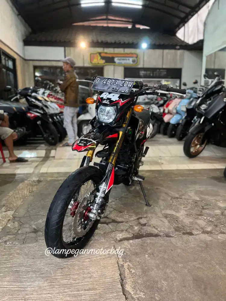 Kawasaki D-tracker 150 2021