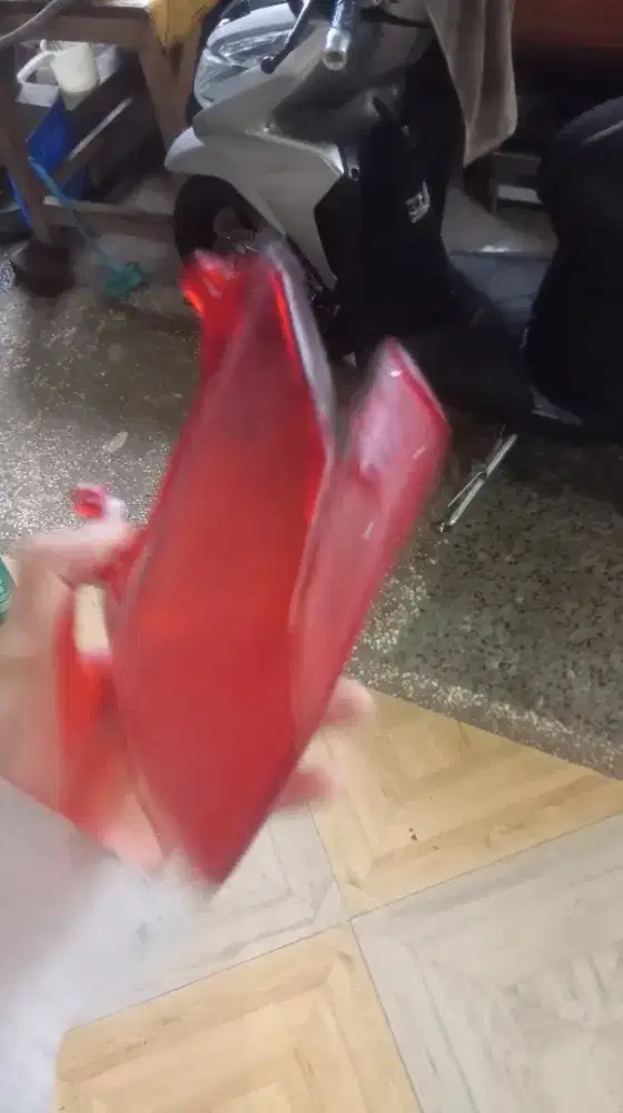 Mika belakang Vario KZR