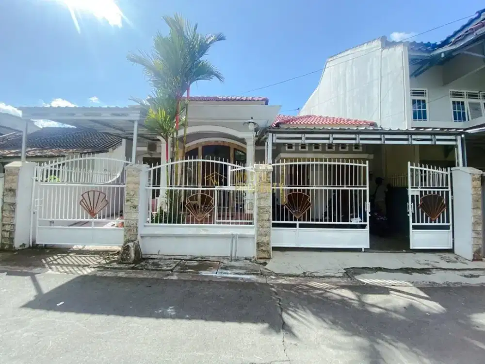 RUMAH MEWAH COCOK UNTUK KANTOR, TANAH LUAS DI SETURAN