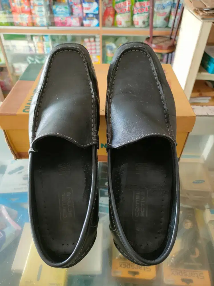 Preloved -  Sepatu Pria Black - Bekas