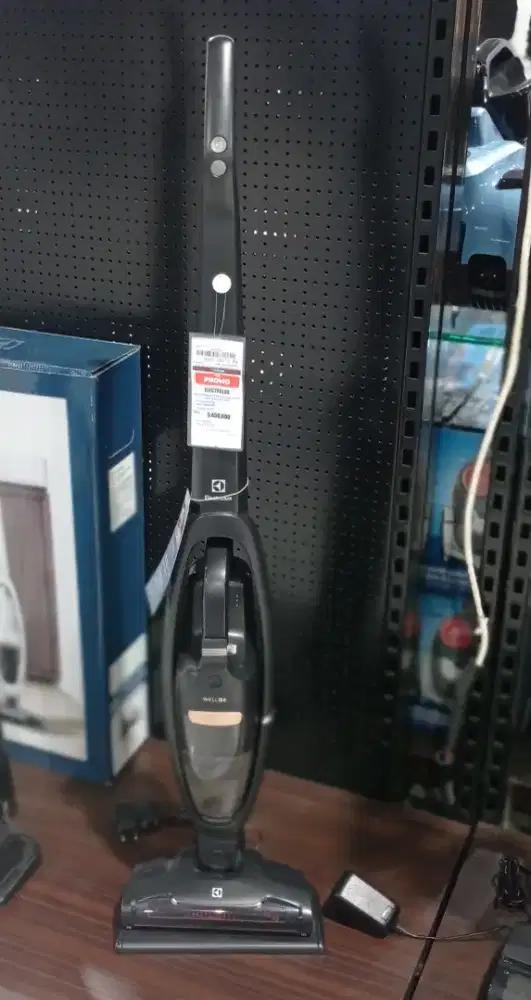 DI/ELECTROLUX STICK VACUUM WQ61-10GG GRANITE GREY