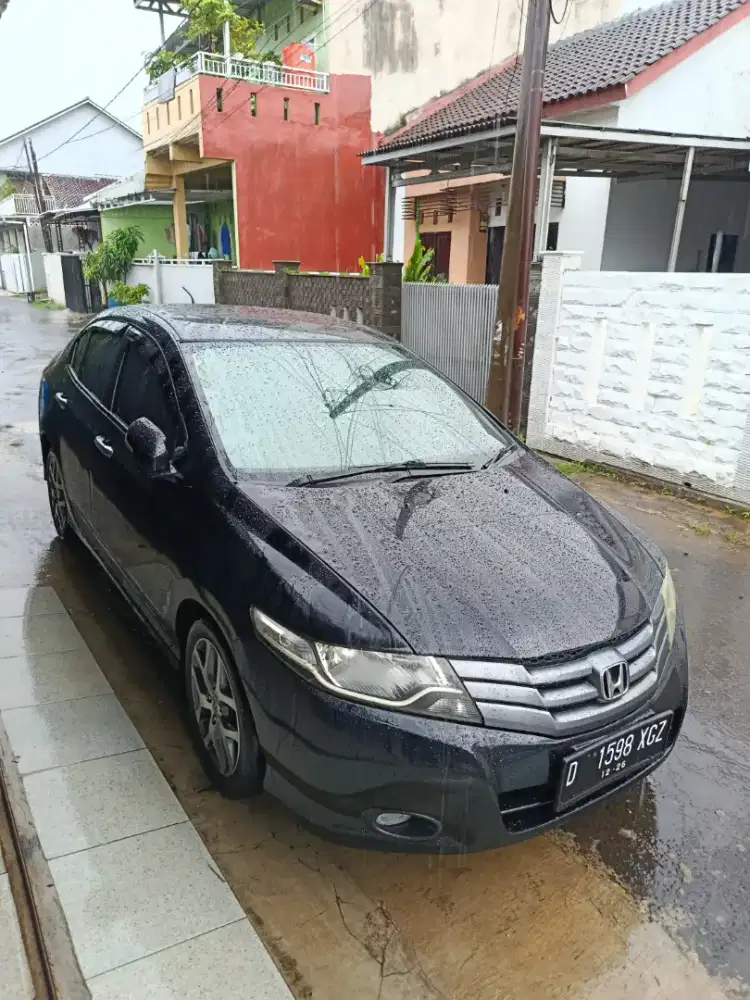 Honda City Tipe E Matic Tahun 2010