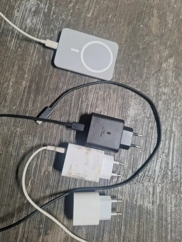 Carger ip,samsung,xiaomi dan pb wireless