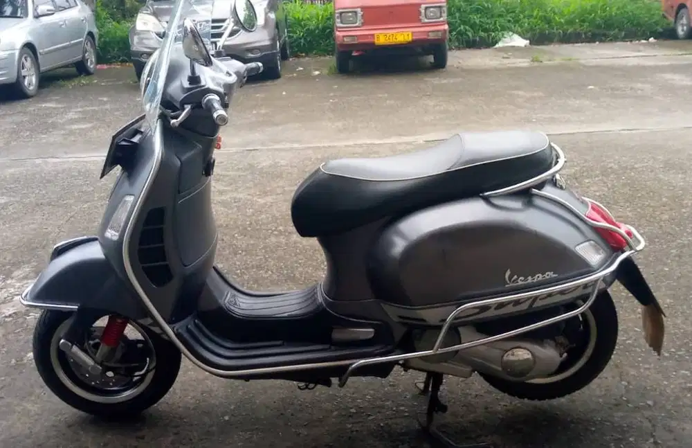 Di Jual Vespa GTS 150cc Special Edition 2016
