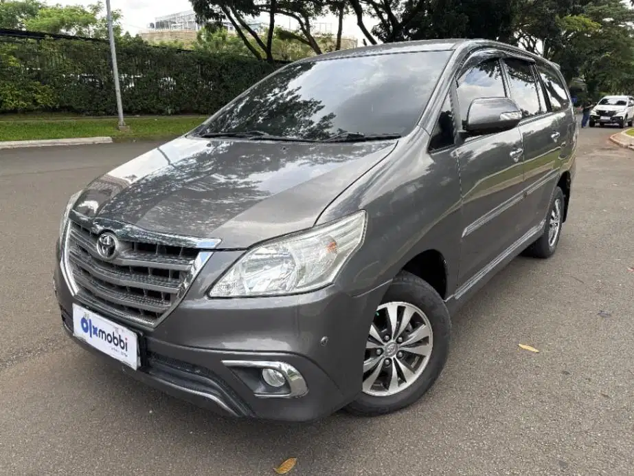 LOW DP Toyota Kijang Innova 2.0 V Bensin-AT 2015 UBK