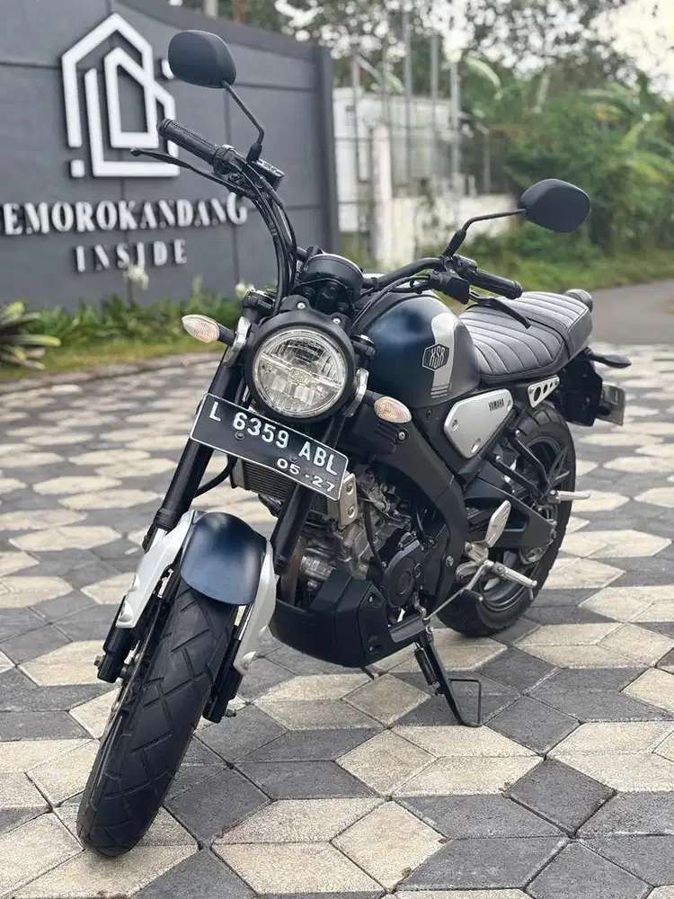 Yamaha XSR 155 VVa 2022 Biru Doff L Sby Odo 11rb Koko Motor