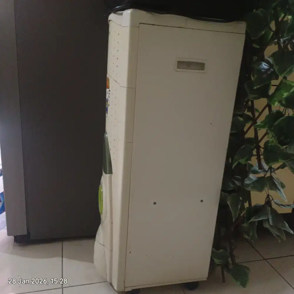 Rice box tempat penyimpanan beras