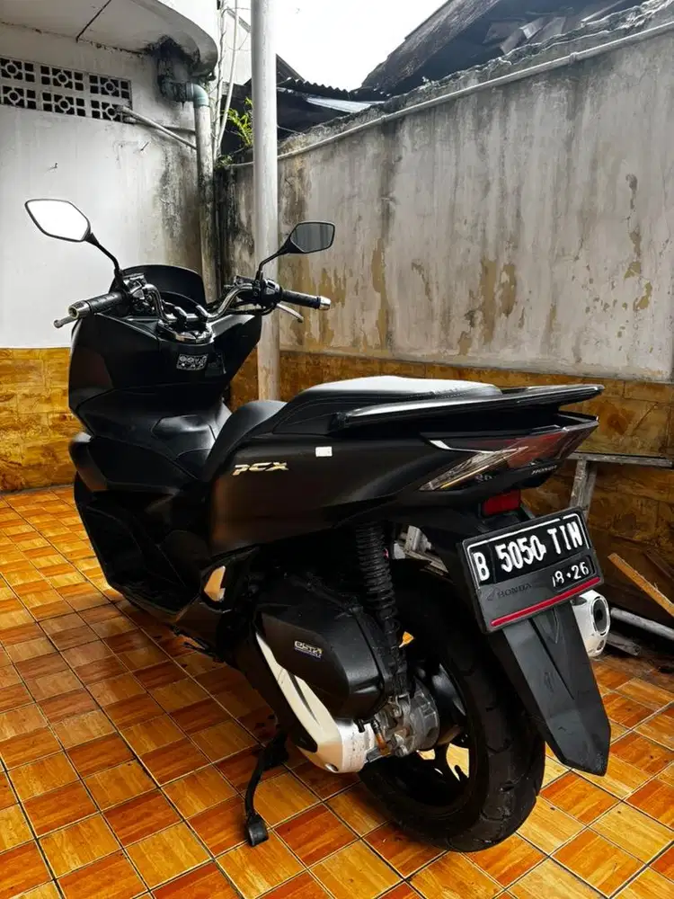 HONDA PCX CBS 160 thn. 2021 HITAM