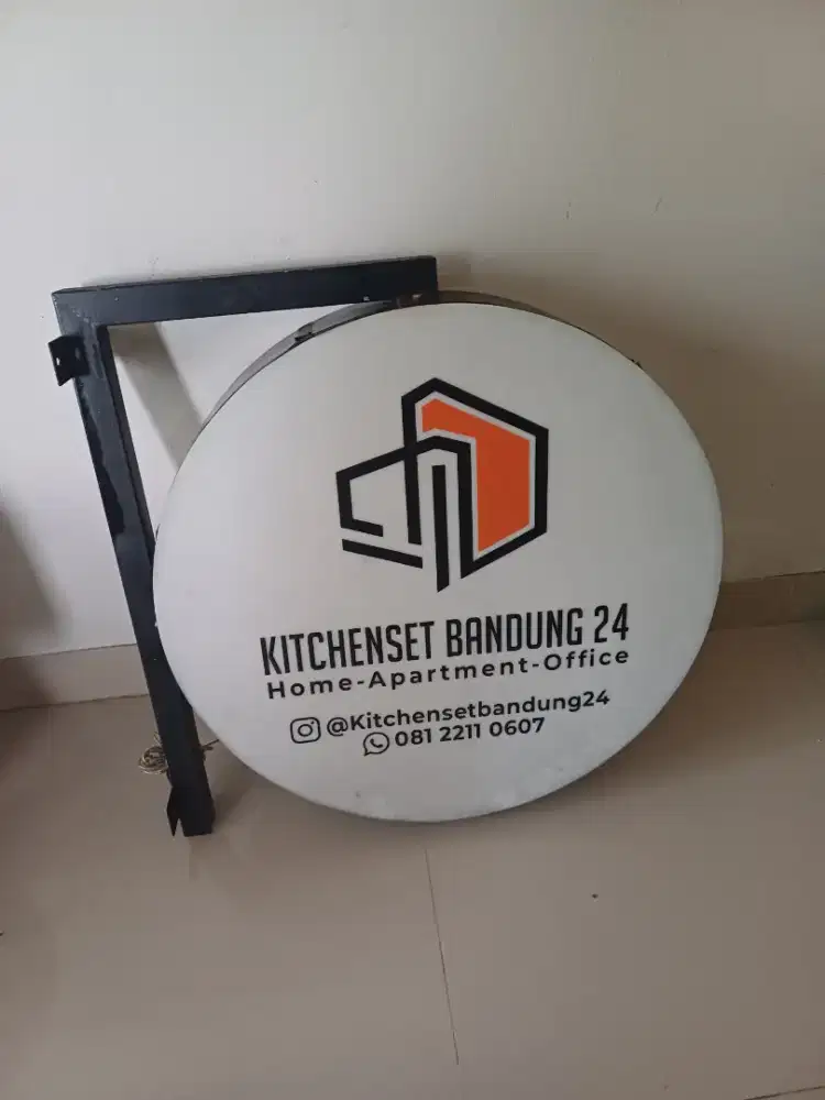 Jual neon box bekas uk diameter 60cm