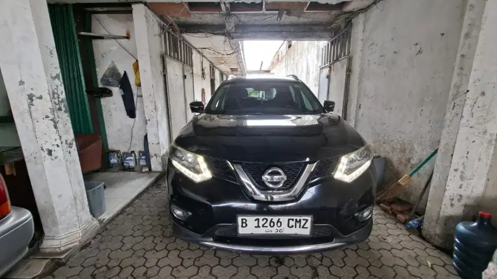 NISSAN X-TRAIL AT 2.5cc