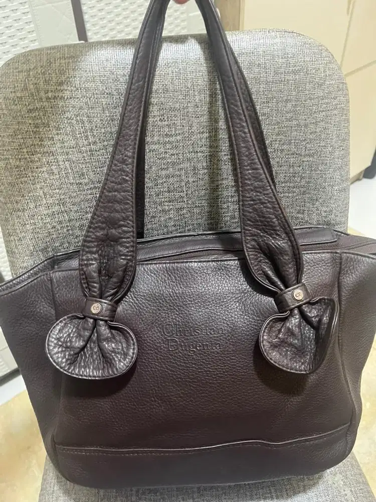 Tas Kulas Christian Dugenta