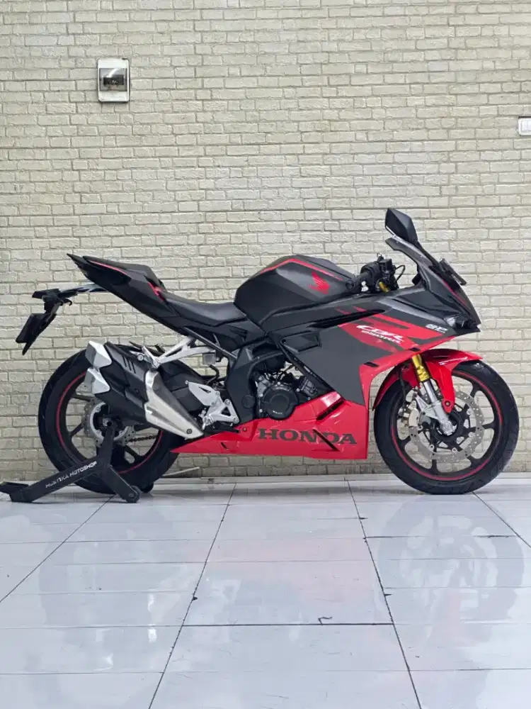 Odo 600 Perak! Tipe Tertinggi! Honda CBR 250 RR ABS SP QS 2024