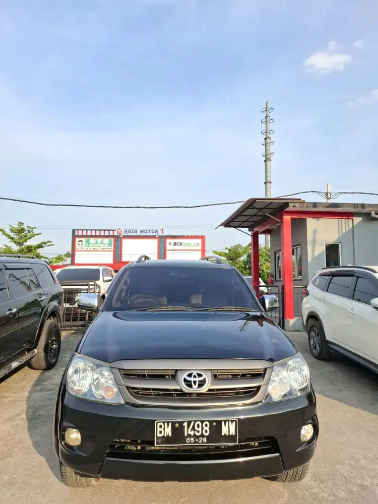 Fortuner 2008 G diesel manual.