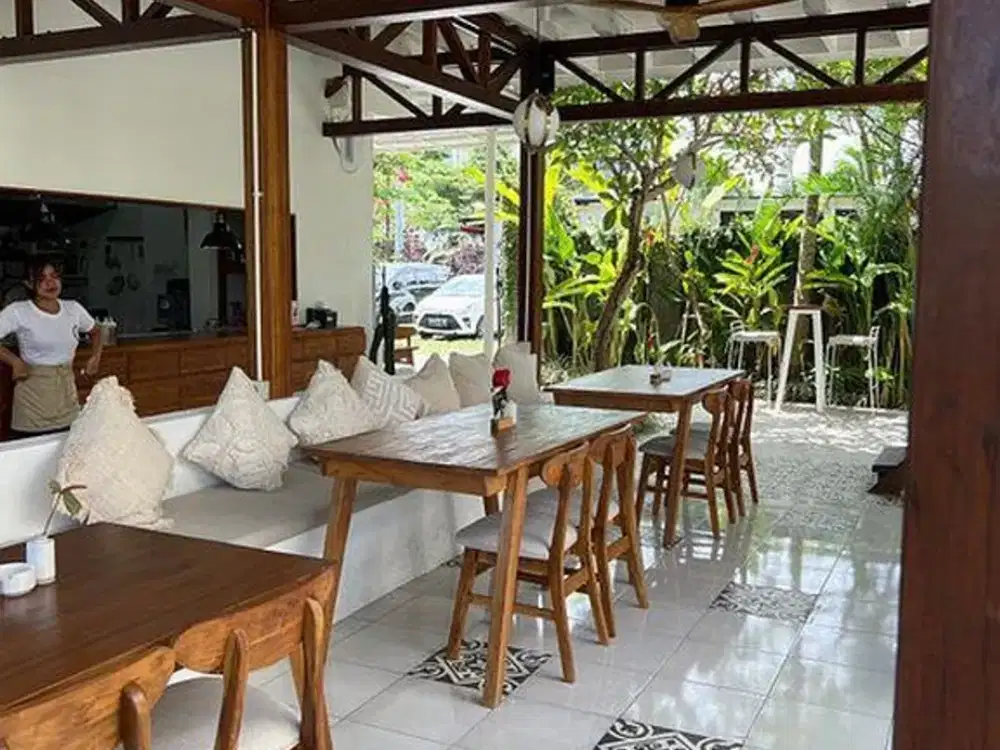 Shophouse For Rent In Berawa, Canggu Spacious Commercial Property