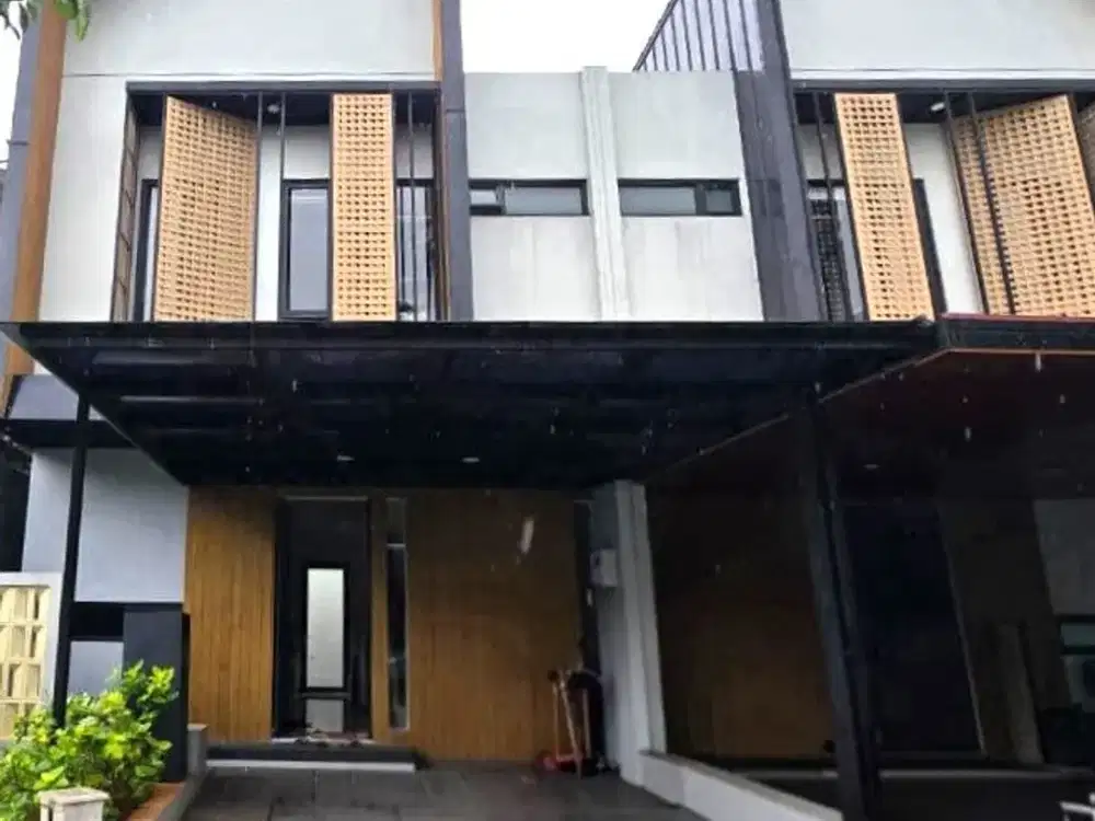 Rumah 2lt Attic 7x15 105m 3KT Cluster Mahakam JGC Jakarta Garden City
