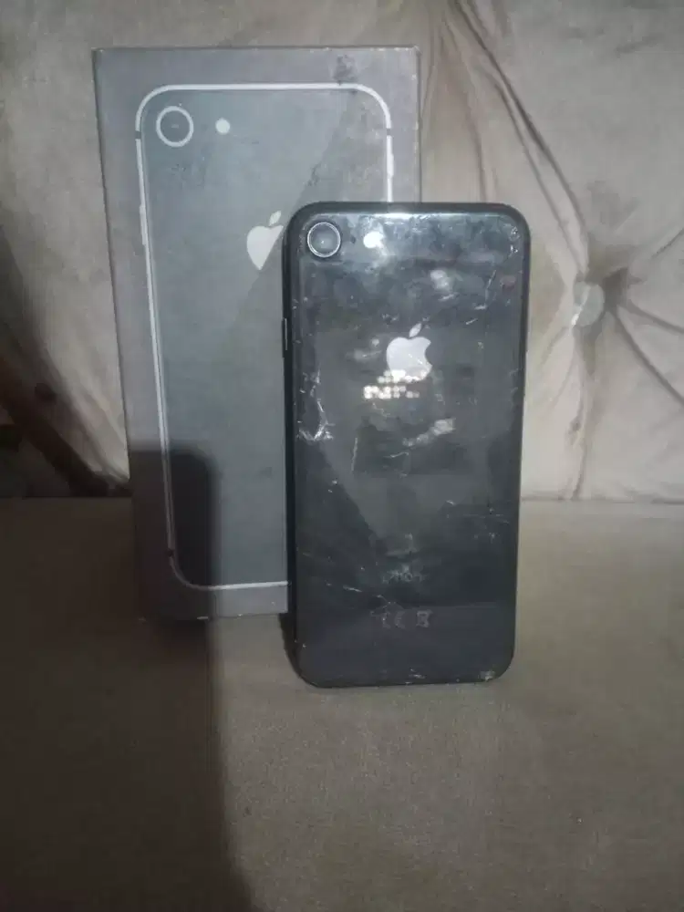 iPhone 7+ minus bacdor pecah yg lain aman internal 64