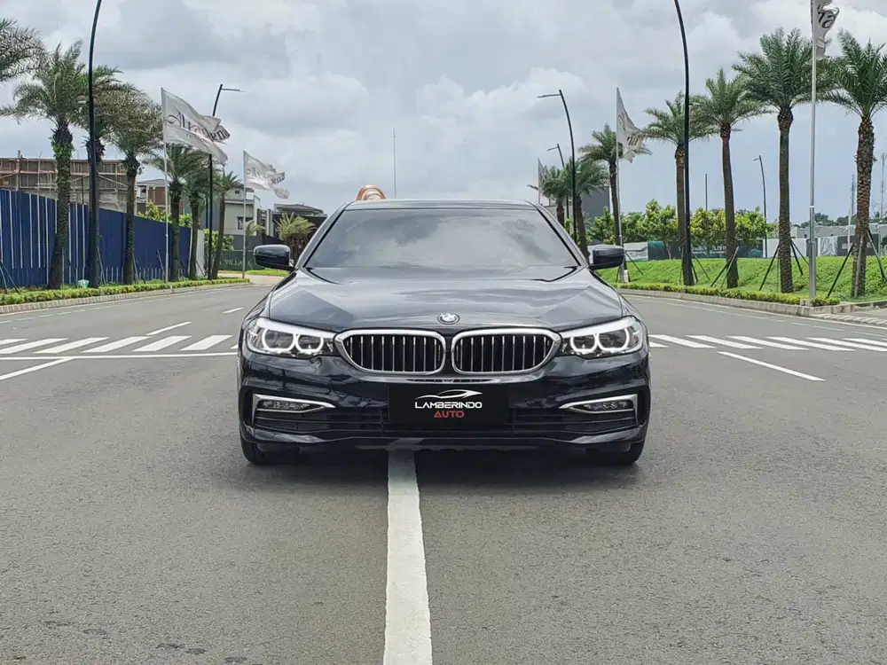 BMW G30 520i 2.0 TURBO LUXURY LINE 2018 HITAM SEDAN 2019 530i E250