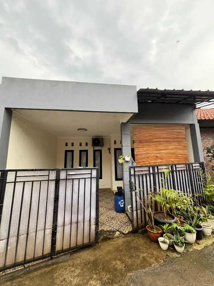 Di Jual cepat rumah 2 lt