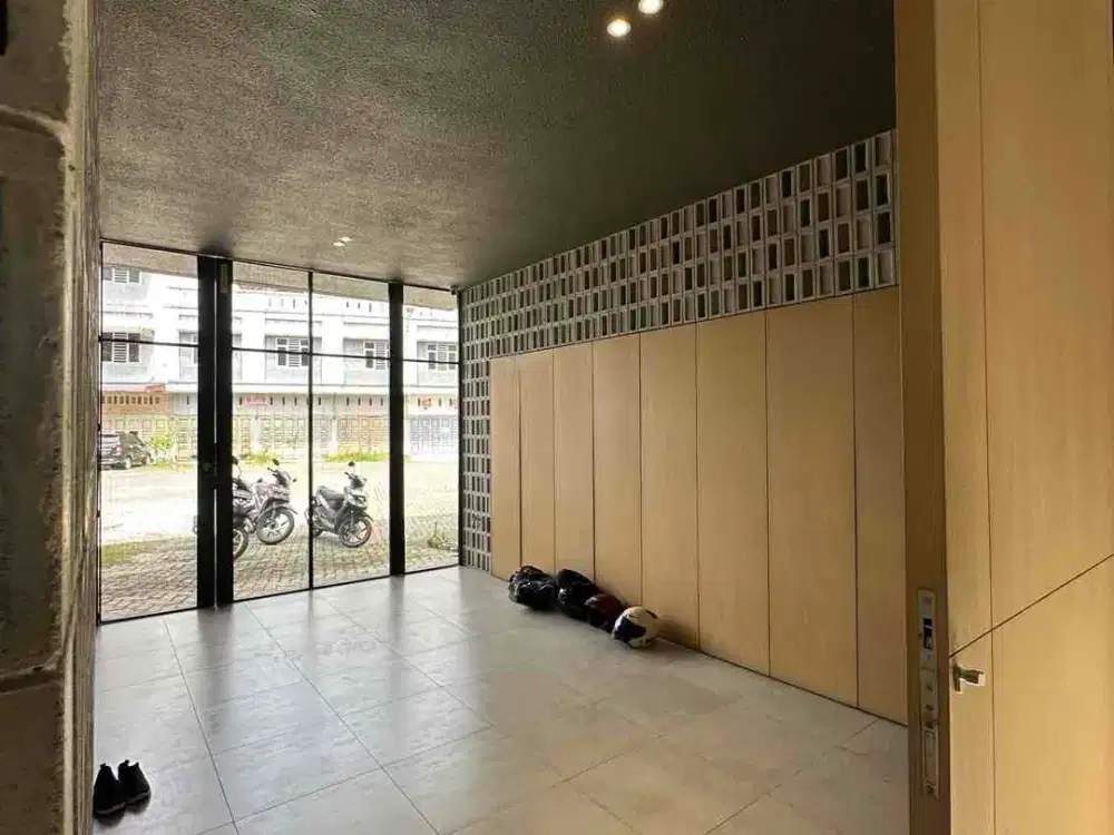 Villa Super Lebar Design Modern