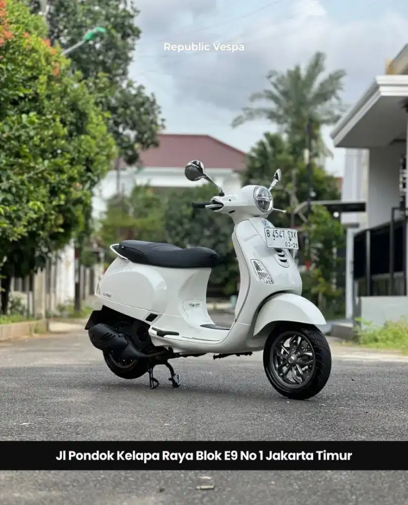 JUAL CEPAT PIAGGIO VESPA LX 125 IGET LED THN 2023 PERFECT CONDITION