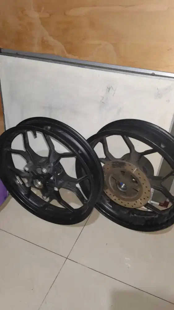 Velg copotan r25 hitam