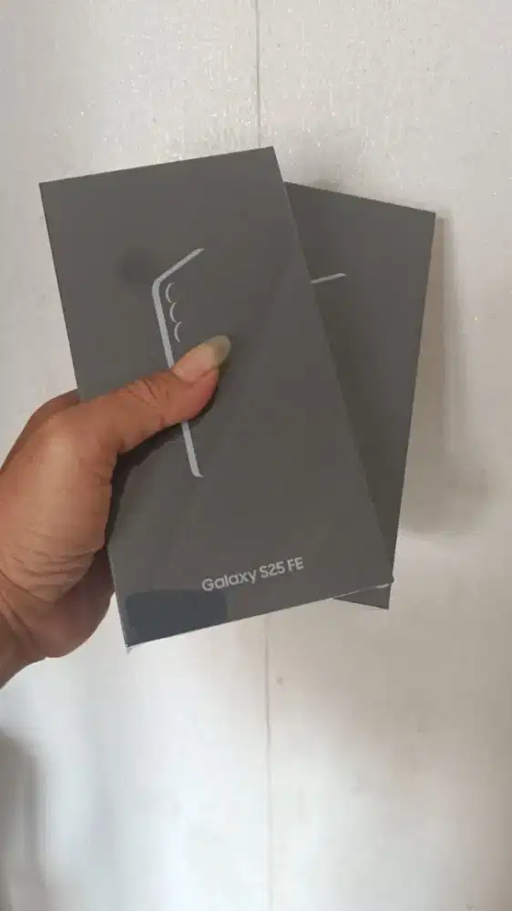 Samsung S25 FE 8/256 new