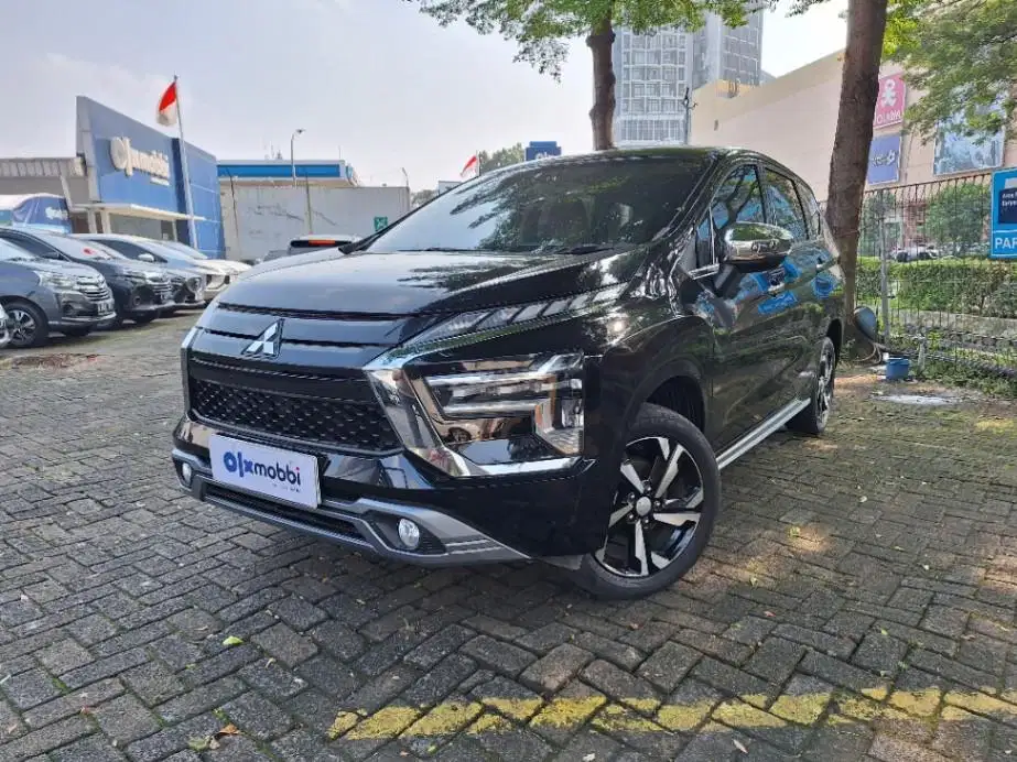 DP MURAH Mitsubishi Xpander 1.5 Ultimate Bensin-AT 2022 Hitam CSAWD