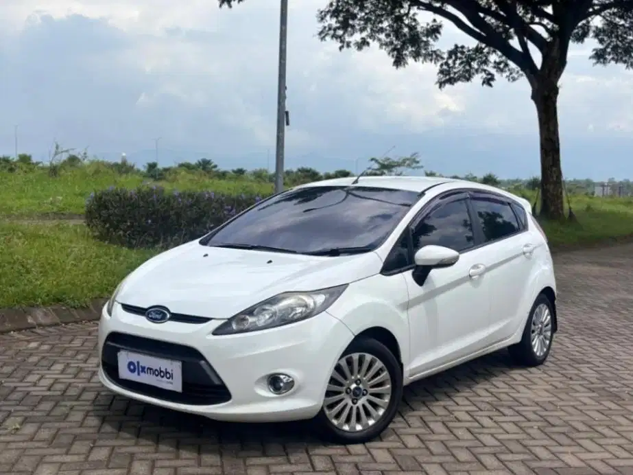 Ford Fiesta 1.4 Trend Bensin OTOMATIS 2013