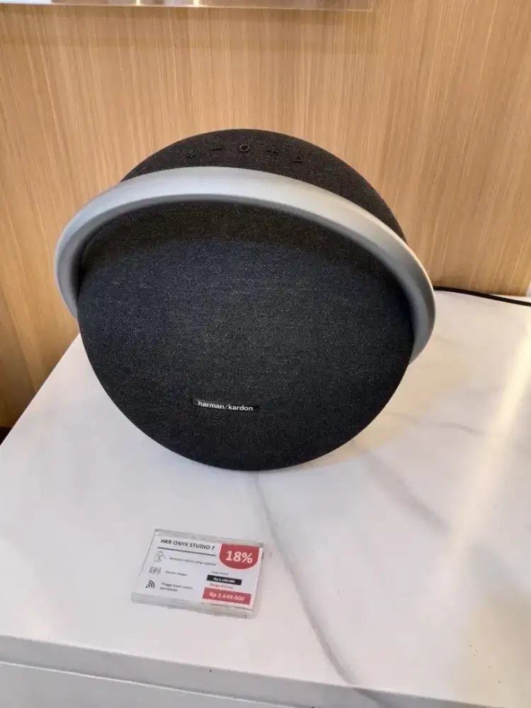 KREDIT HARMAN KARDON ONYX STUDIO 7