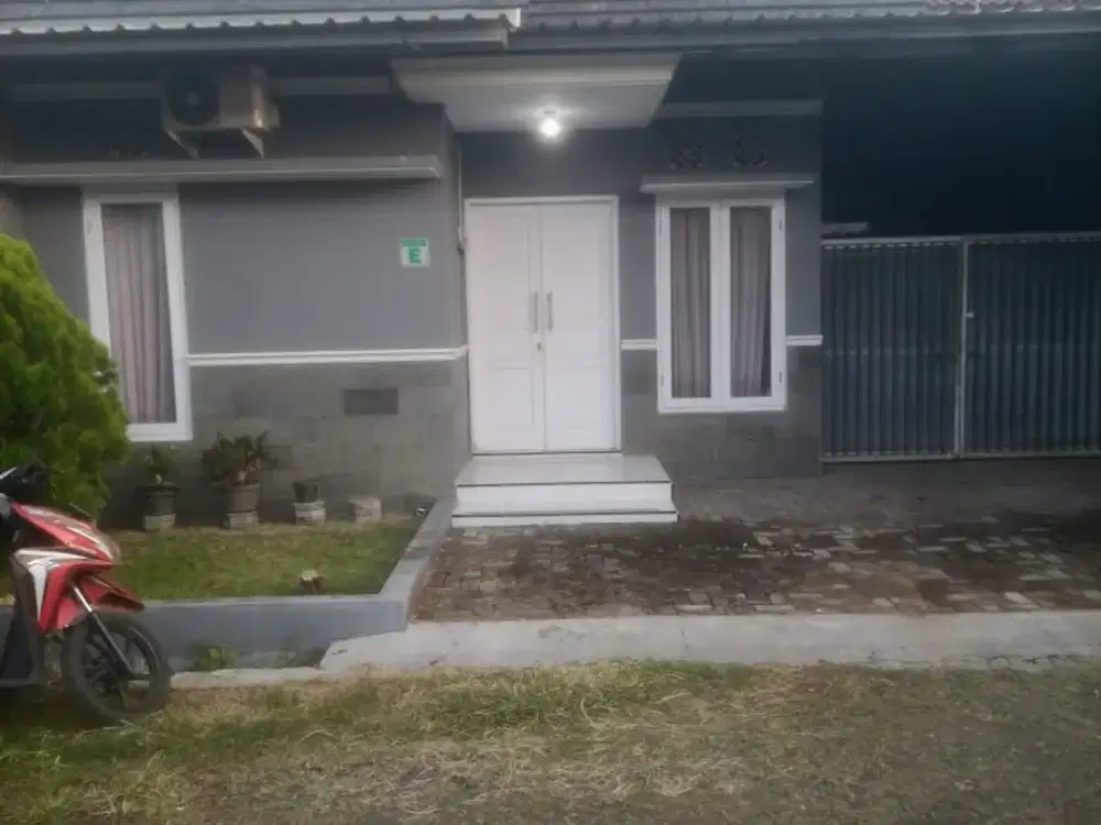 Cluster Swadaya Cilacap Belakang Stasiun KA