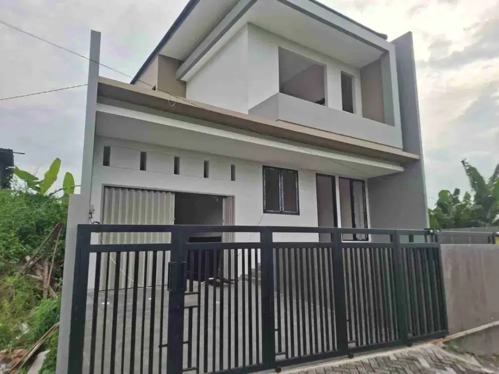 Disewakan Rumah Baru Ada view
di Stonen, Gajahmungkur
Papandayan Semarang