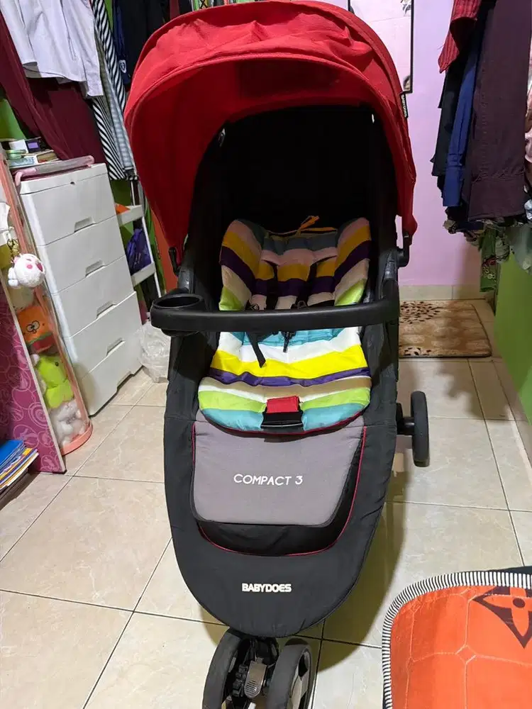 Kereta bayi babydoes